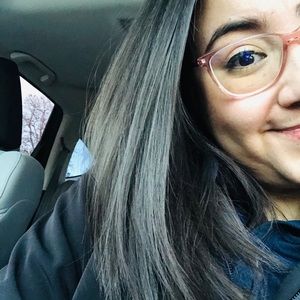 Meet your Posher, Karina